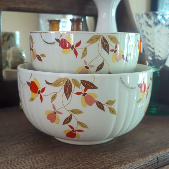 Vntg Hall Jewel Tea Autumn Leaf - Two Mixing/Serving Bowls - Picture 1 of 11